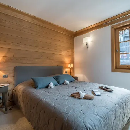 Apartamento Duplex à Avec Cheminée, Balcon, Et Wifi - Fr-1-575-147